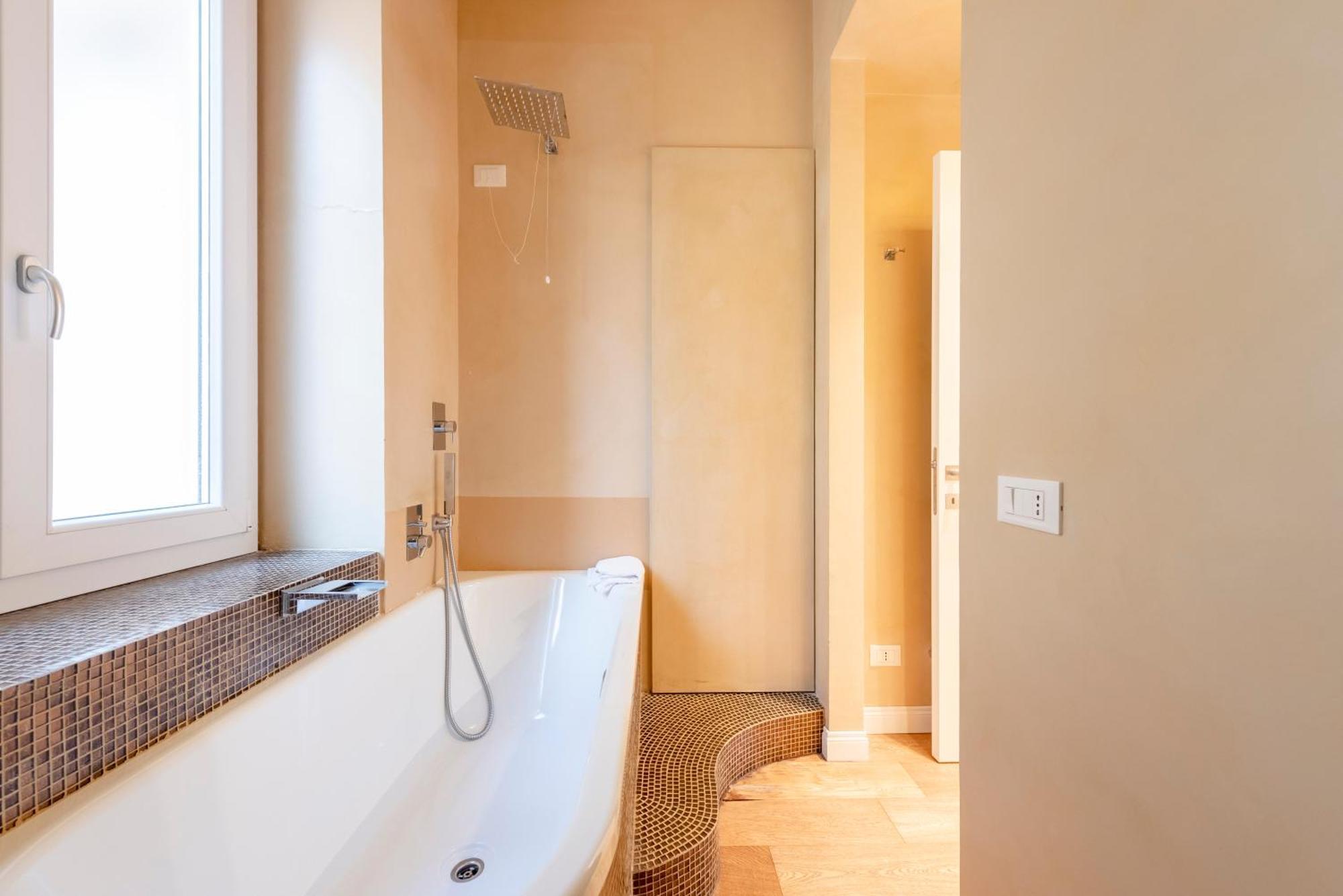 Joivy Family Friendly Apt For 6, Near Royal Palace Museum جنوة المظهر الخارجي الصورة