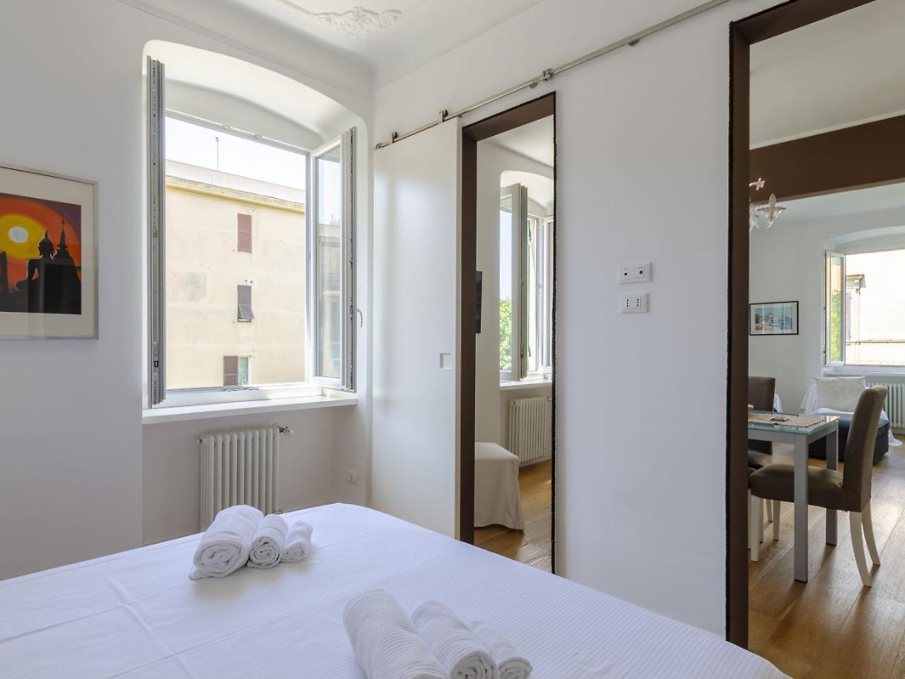 Joivy Family Friendly Apt For 6, Near Royal Palace Museum جنوة المظهر الخارجي الصورة
